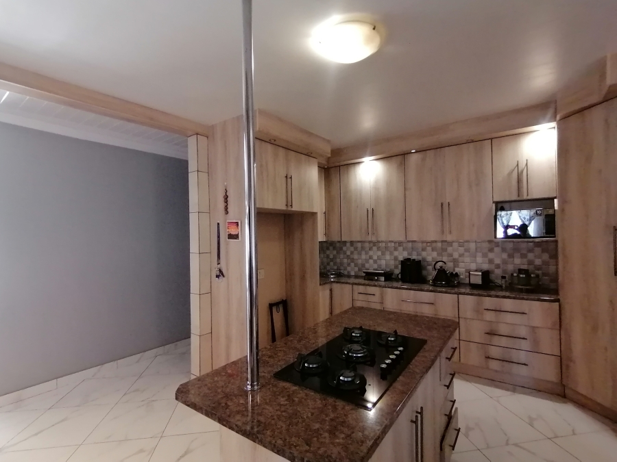 4 Bedroom Property for Sale in Klerksdorp Rural North West